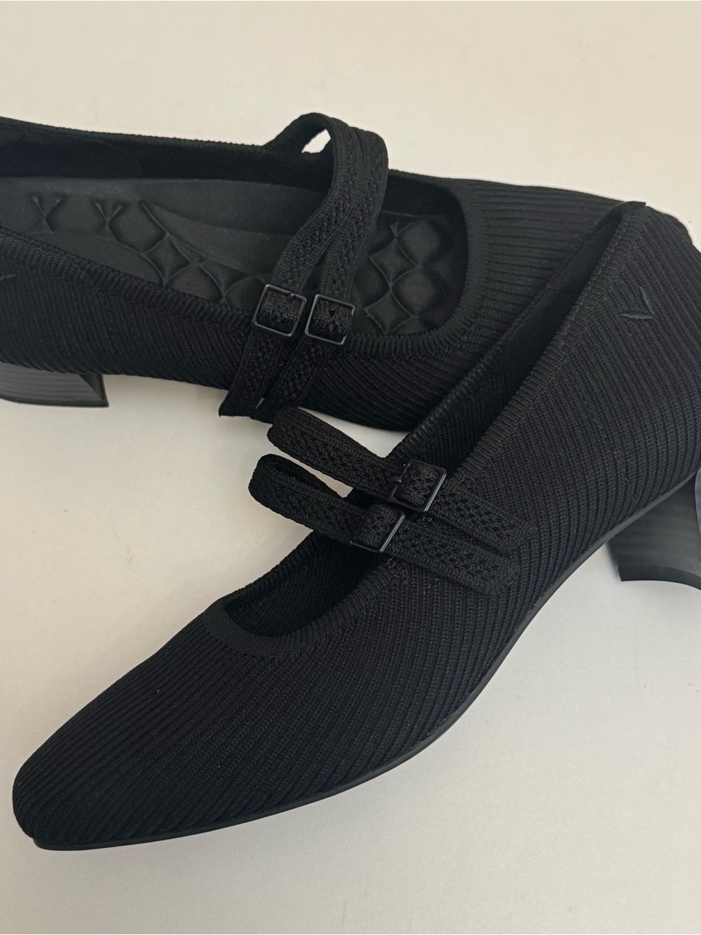 Vivaia Black Mary Jane Heels with Dual Straps size 39/8.5 US